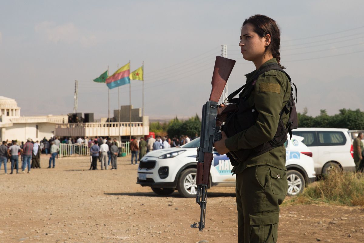 In Rojava tobt der permanente Krieg der Türkei | JACOBIN Magazin